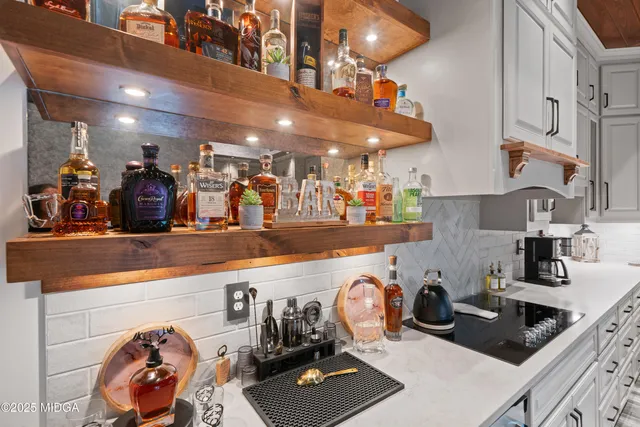 a view of an entryway with sitting area