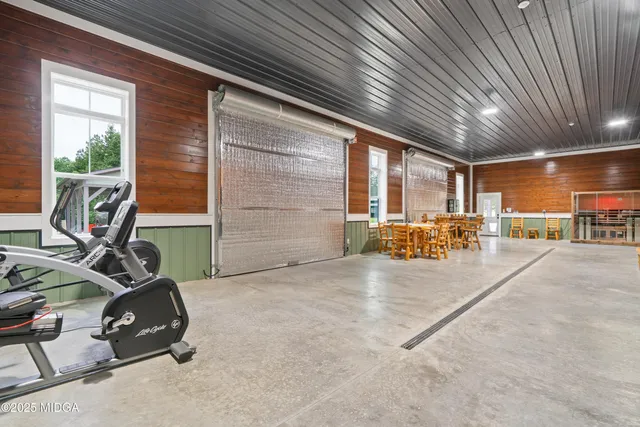 $1,500,000 | 1971 Highway 49, Gray, GA 31032