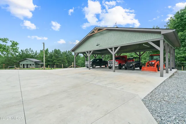 $1,500,000 | 1971 Highway 49, Gray, GA 31032