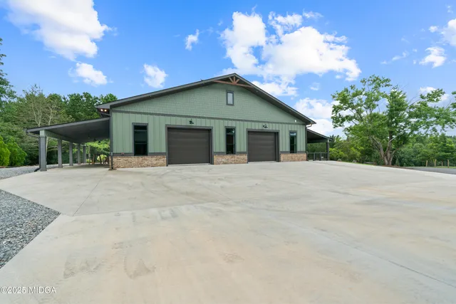 $1,500,000 | 1971 Highway 49, Gray, GA 31032