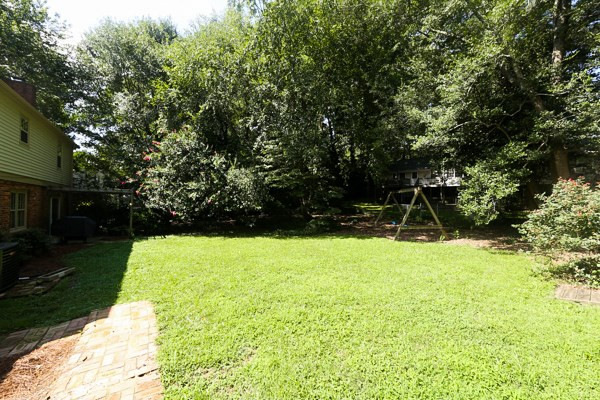 5227 Knollwood Road Raleigh, NC 27609 - Photo 11 of 12 Photo 11