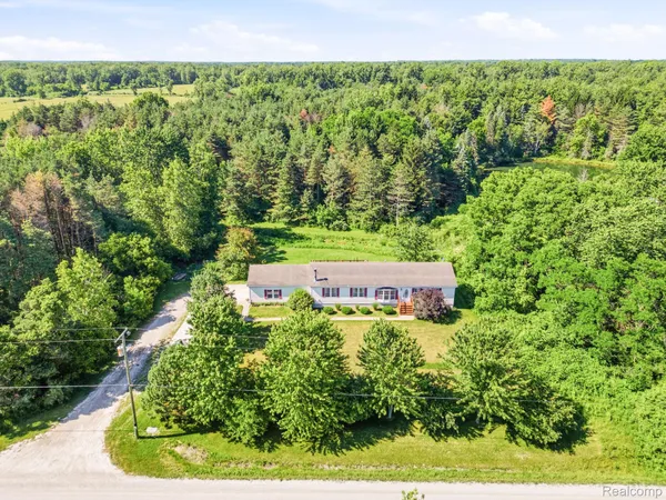 $319,900 | 4242 Norman Road, Fort Gratiot, MI 48059