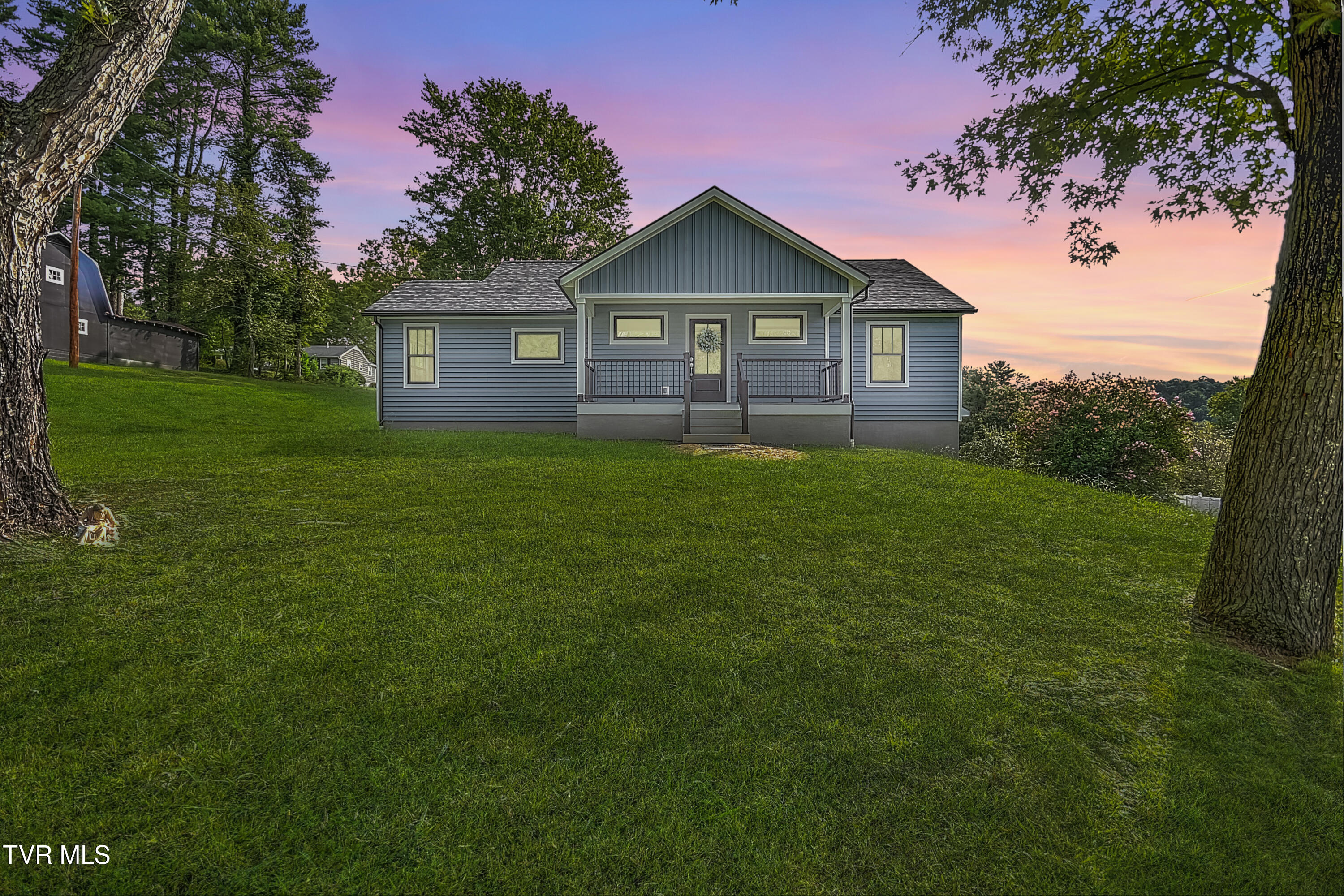 201 E Road Bristol, TN 37620 - Photo 1 of 53 DSC_2242_3_4_5_6_7_8