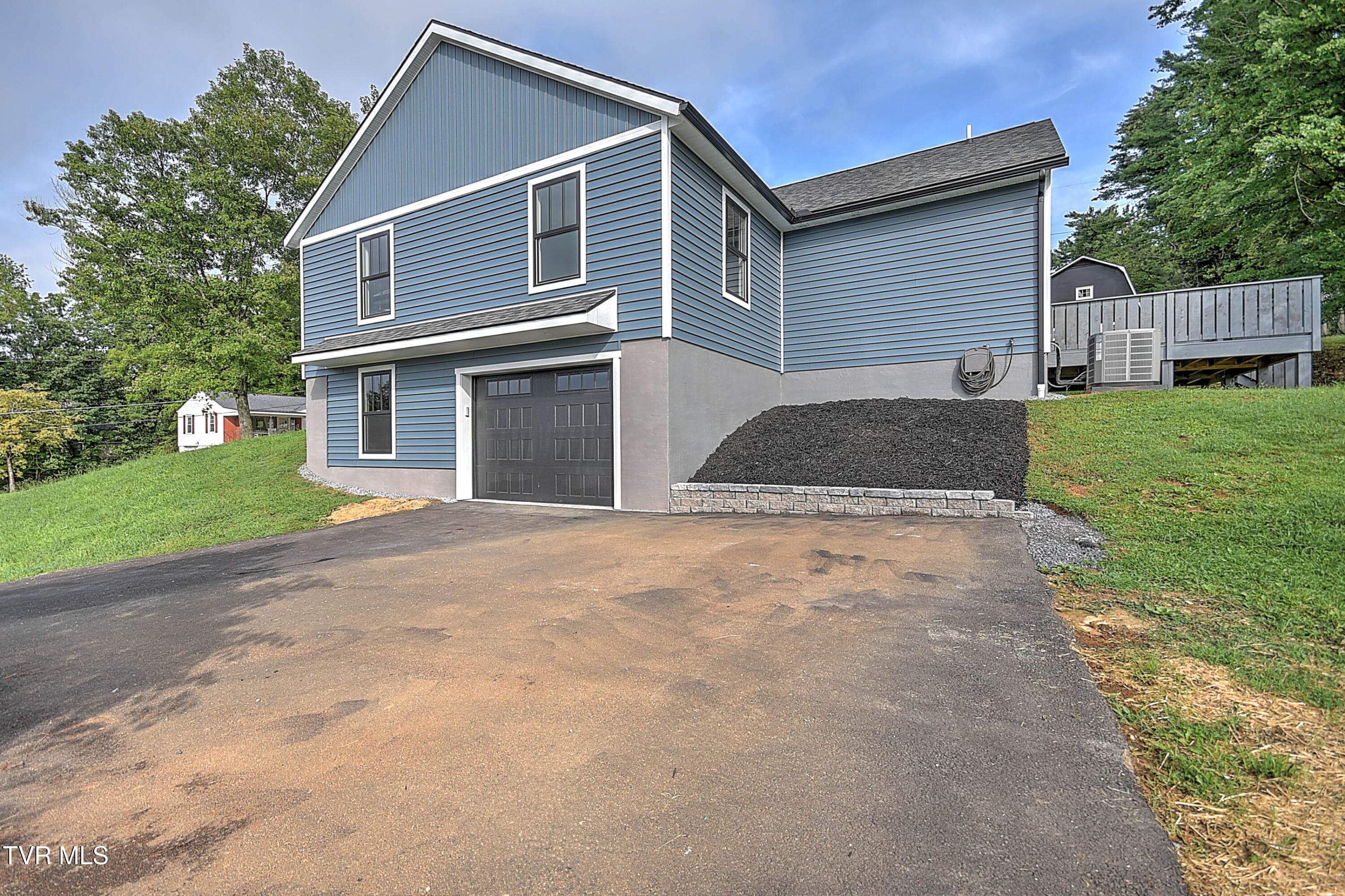 201 E Road Bristol, TN 37620 - Photo 42 of 53 201 E Rd KB-46