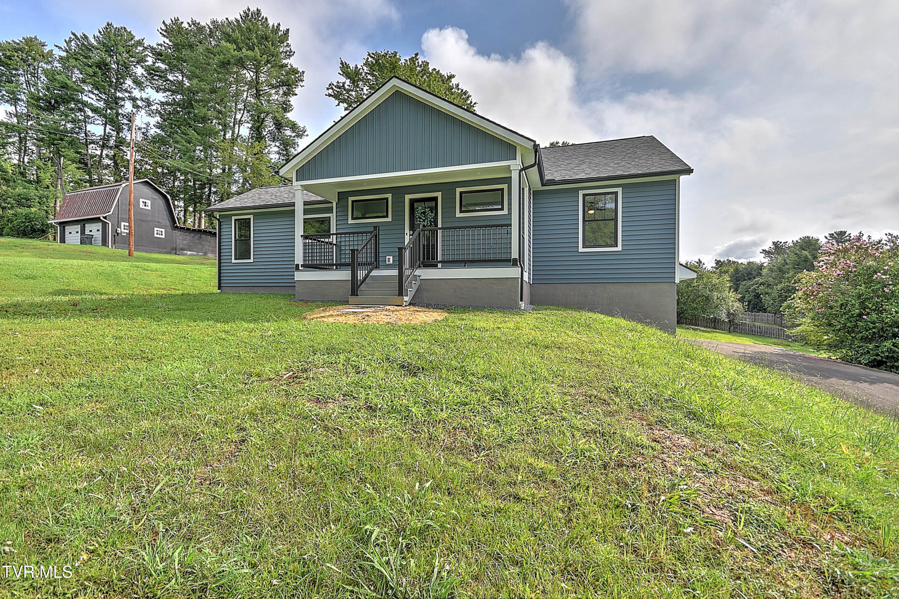 201 E Road Bristol, TN 37620 - Photo 52 of 53 201 E Rd KB-3