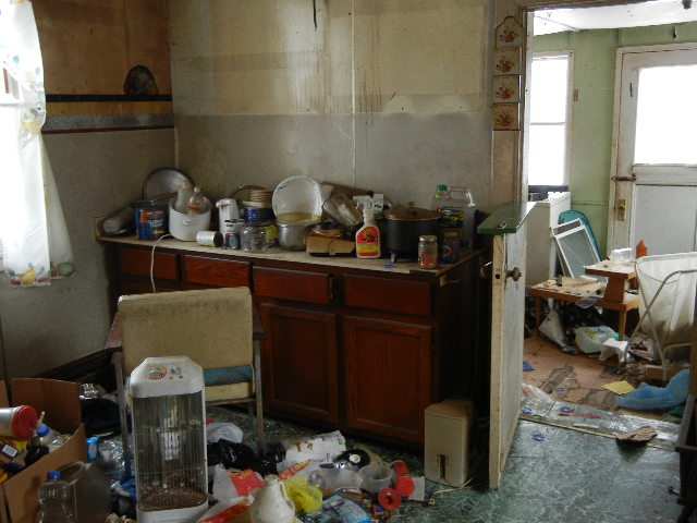7614 Sayles Road Yale, MI 48097 - Photo 7 of 17 31043023-6.JPG