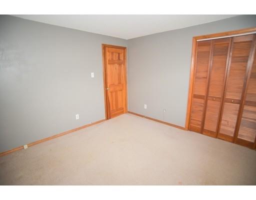 35 Roland Street Holyoke, MA 01040 - Photo 17 of 30 Gallery Image 17