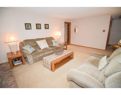 35 Roland Street Holyoke, MA 01040 - Photo 10 of 30 Gallery Image 10