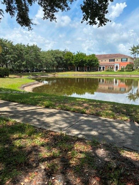2551 Southwest 99th Way Miramar, FL 33025 - Photo 3 of 21