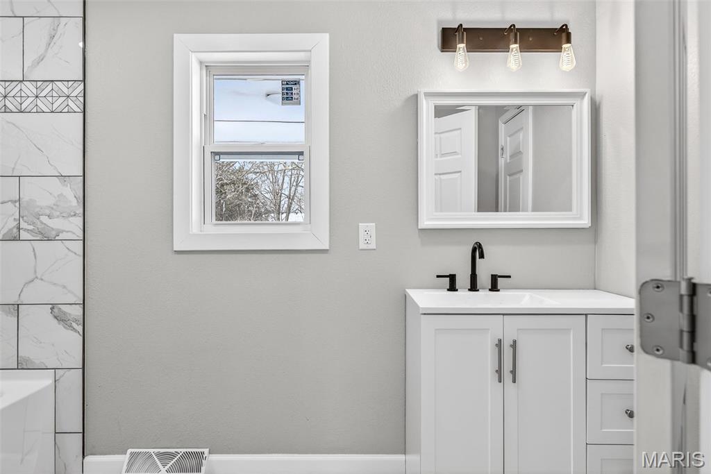 9532 Berry Road Bonne Terre, MO 63628 - Photo 21 of 66