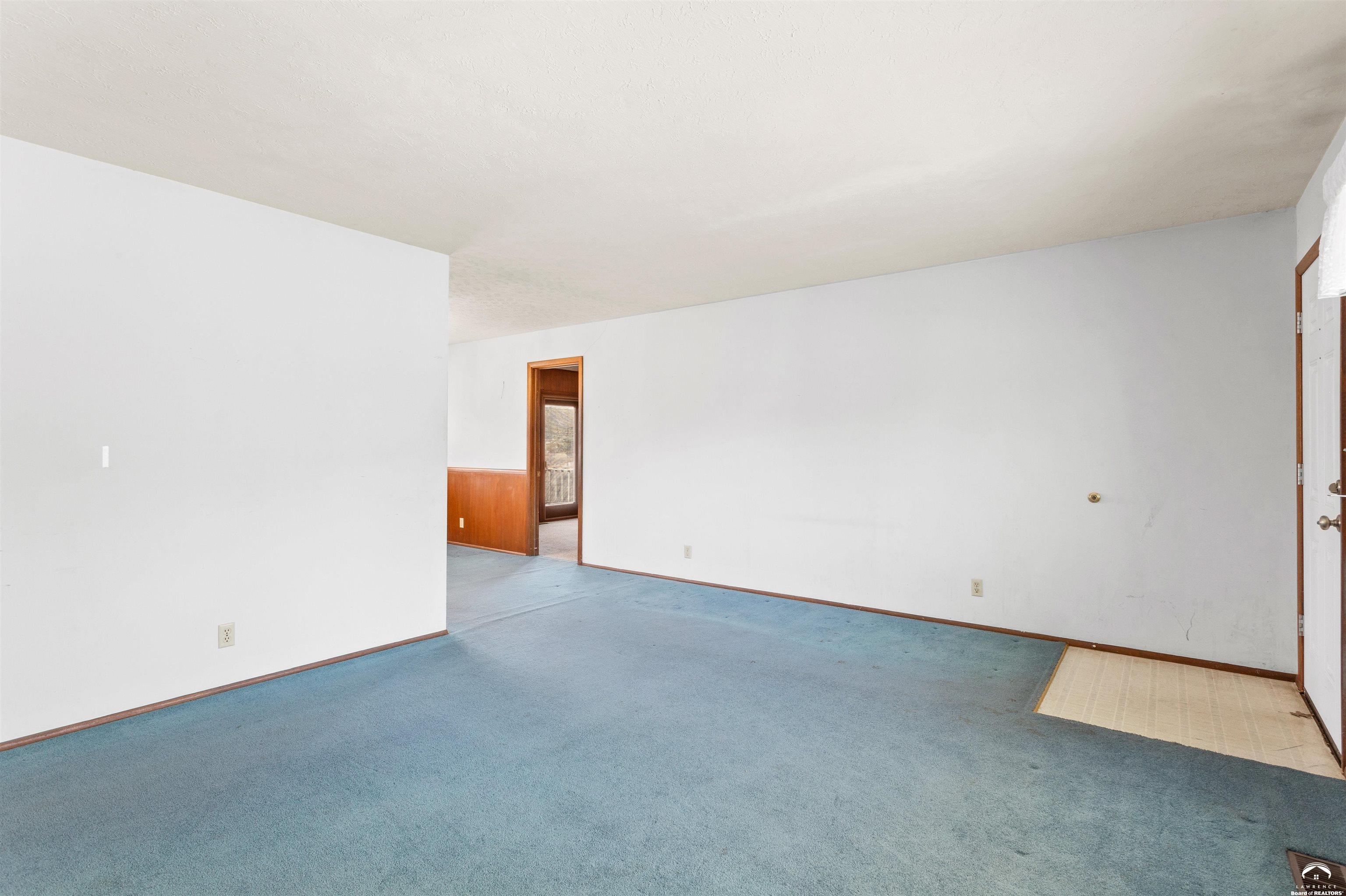 2737 Alabama Street Lawrence, KS 66046 - Photo 4 of 22