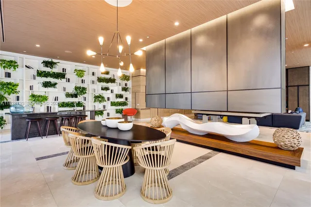 a picture of a table and chairs