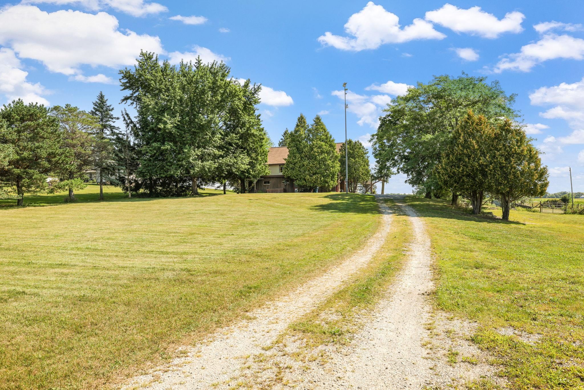 N2579 Hampel Road Appleton, WI 54913 - Photo 11 of 89 Gallery Image 11
