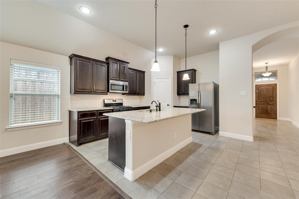 766 Ruffian Way Fate, TX 75087 - Photo 13 of 28