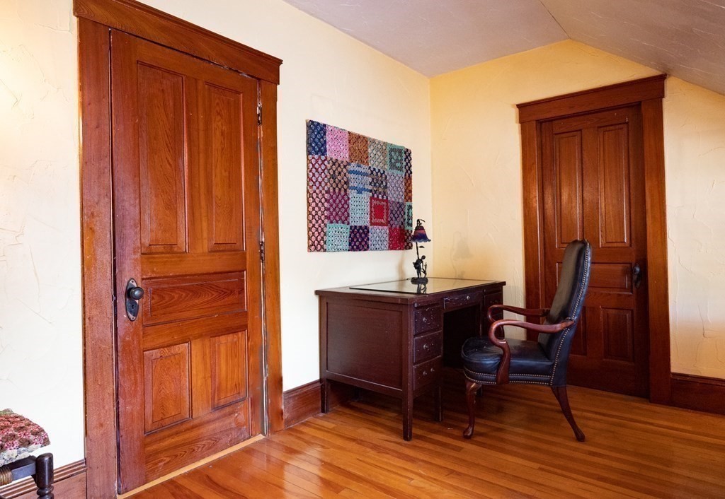 141 Cherry Street Gardner, MA 01440 - Photo 25 of 40