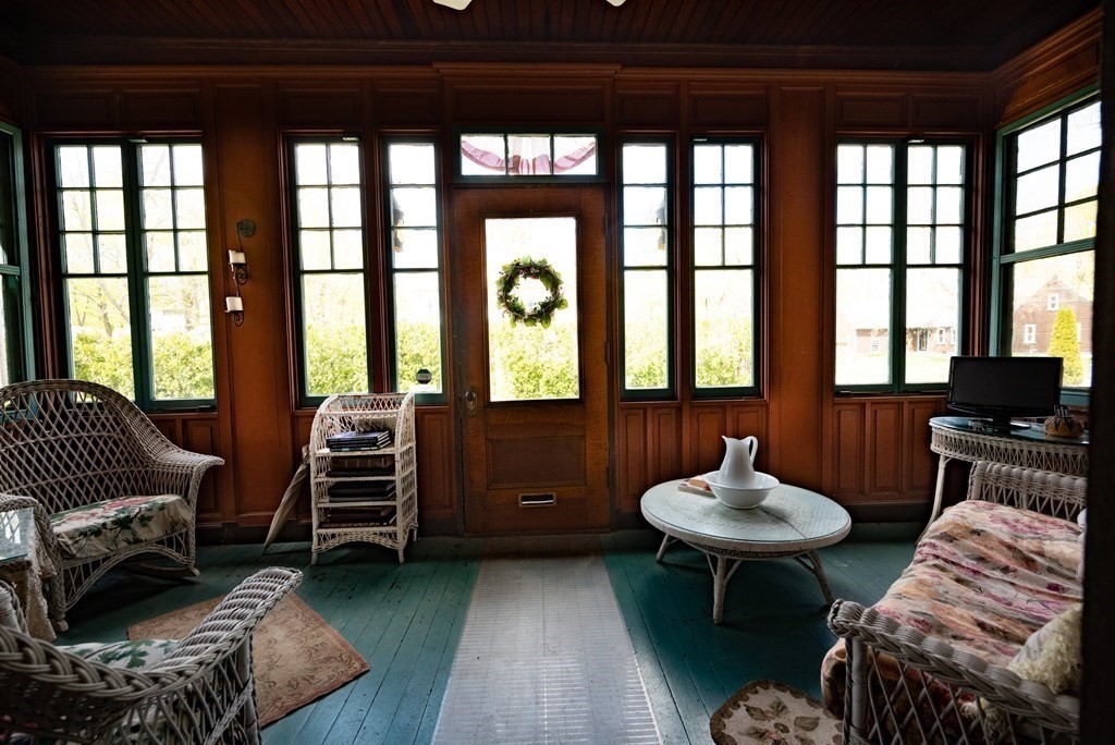 141 Cherry Street Gardner, MA 01440 - Photo 3 of 40