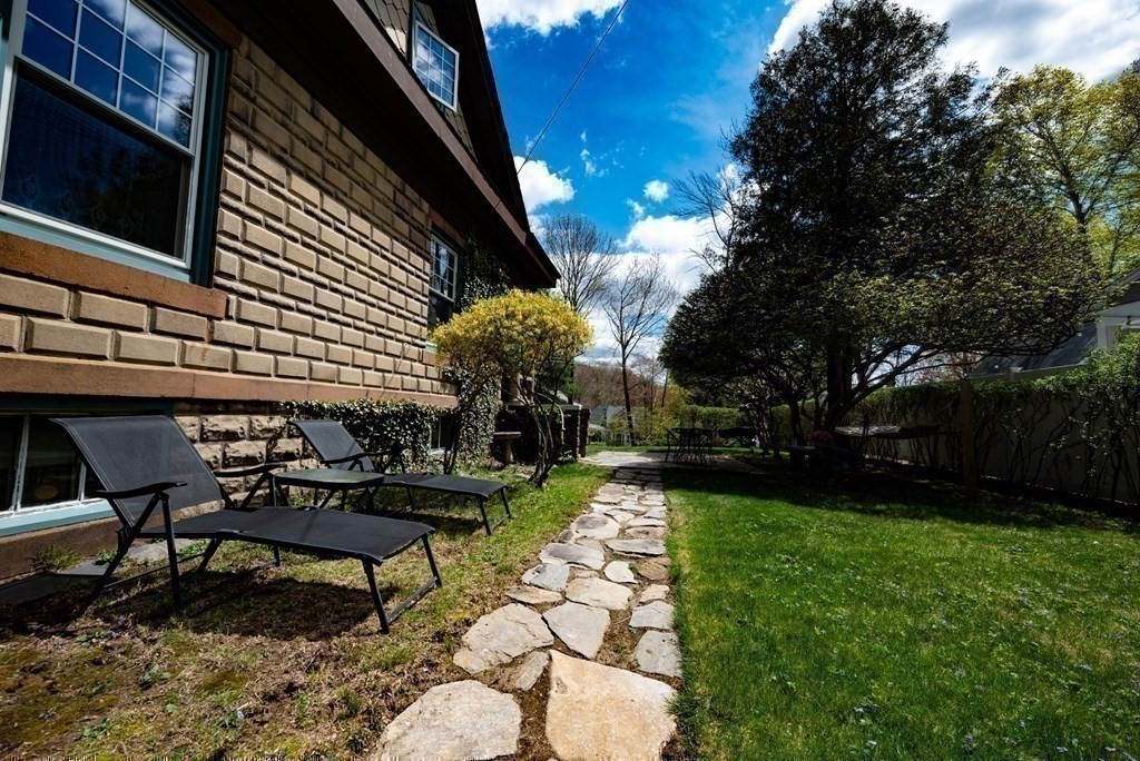 141 Cherry Street Gardner, MA 01440 - Photo 33 of 40