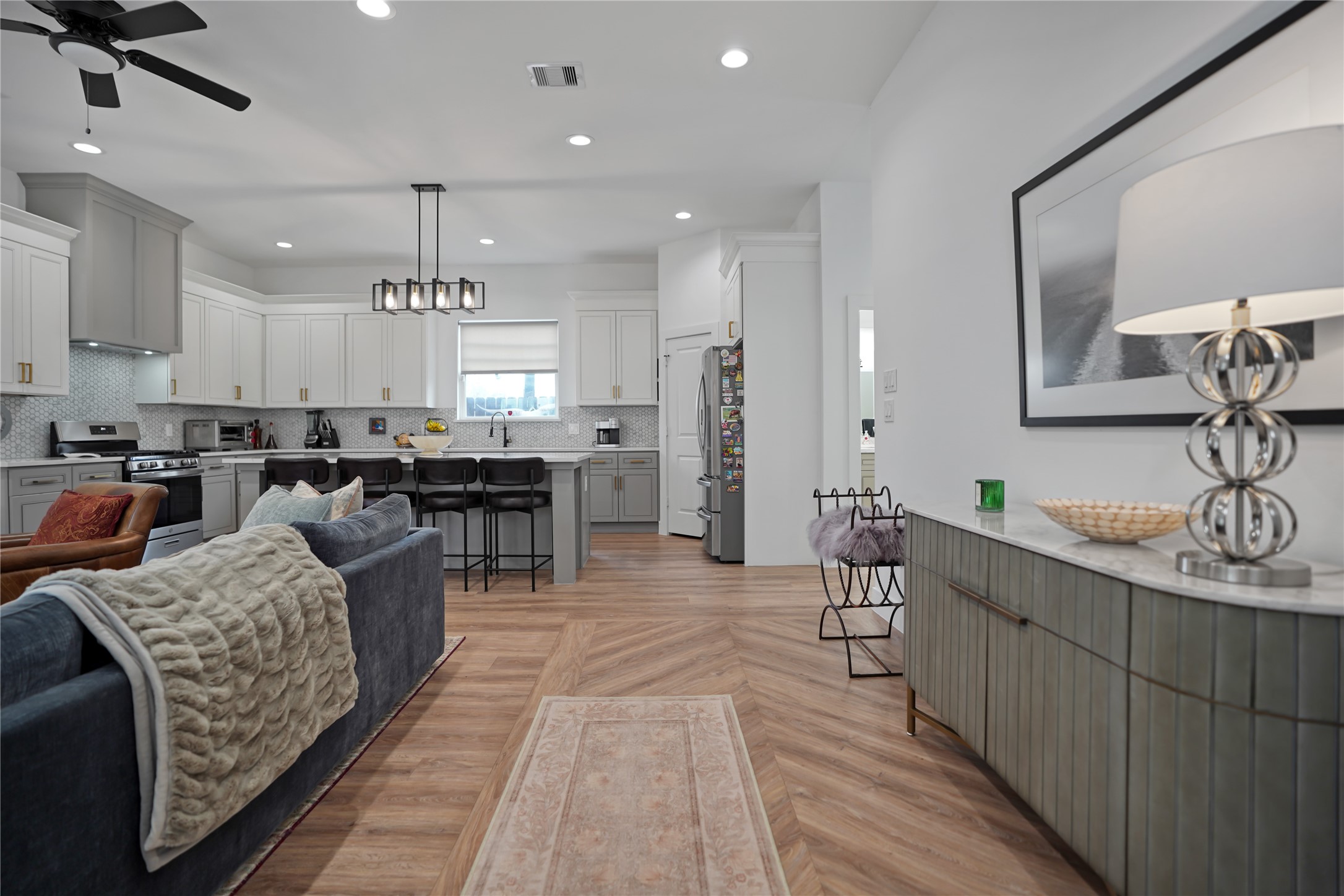 303 Blueberry Street, Unit B Houston, TX 77018 - Photo 12 of 39