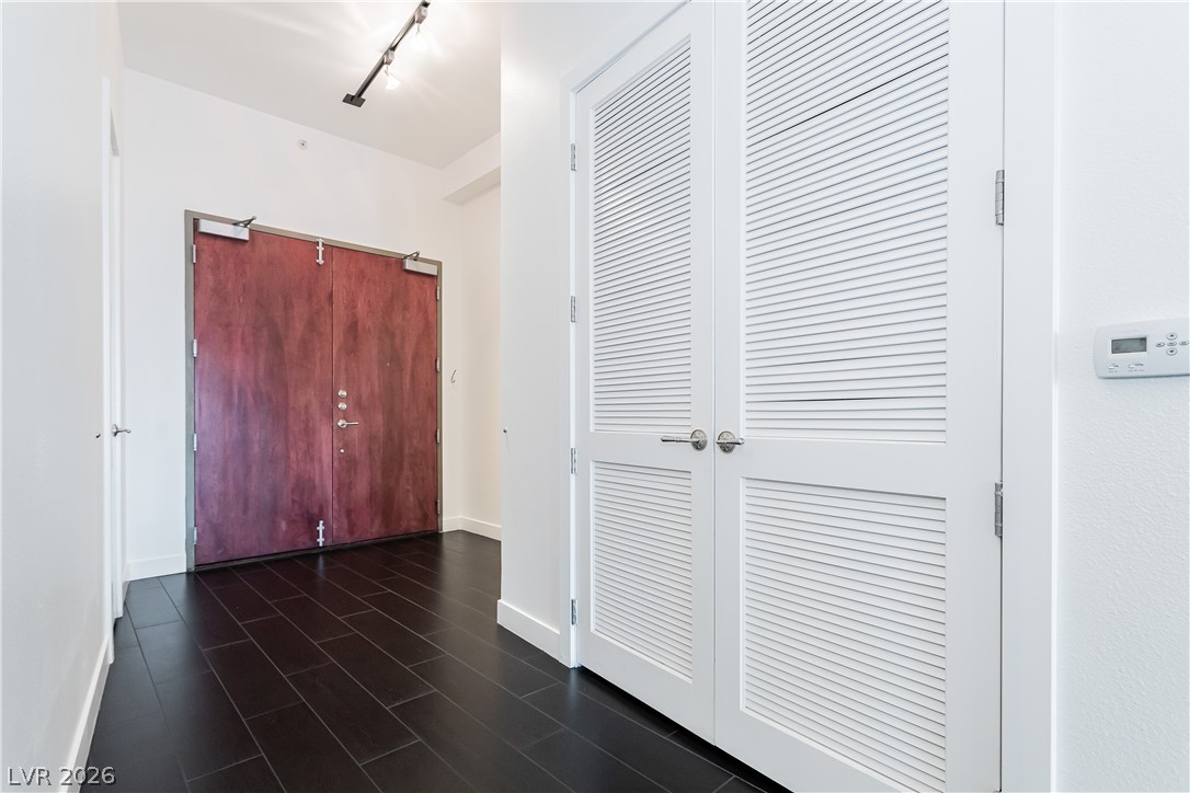 360 East Desert Inn Road, Unit 1502 Las Vegas, NV 89109 - Photo 13 of 53