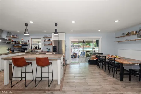 $875,000 | 15710 Shamrock Drive, Fort Myers, FL 33912