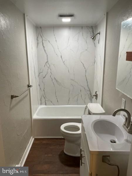 736 South Pershing Avenue York, PA 17401 - Photo 7 of 7 a bathroom with a sink and a mirror