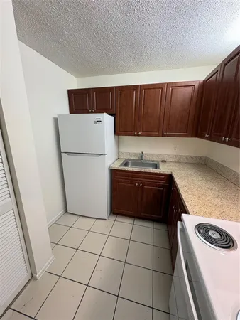 $1,875 | 1860 Northwest 52nd Avenue, Lauderhill, FL 33313
