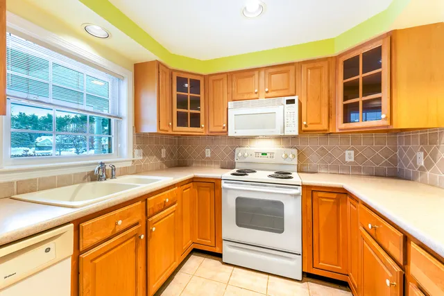 $499,999 | 12 Signature Drive, Unit 12, Brunswick, ME 04011