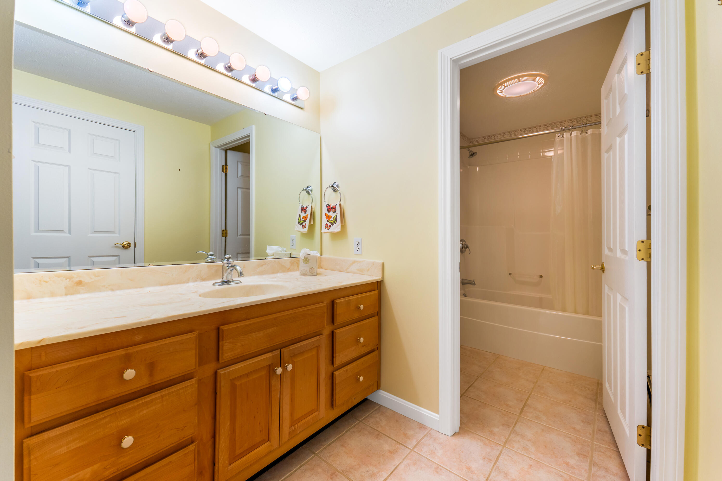 12 Signature Drive, Unit 12 Brunswick, ME 04011 - Photo 30 of 45 12 Signature Dr_133