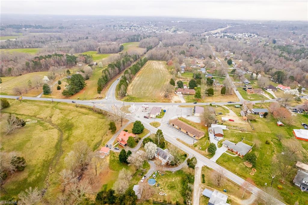1528 East Fairfield Road High Point, NC 27263 - Photo 43 of 50 Gallery Image 43