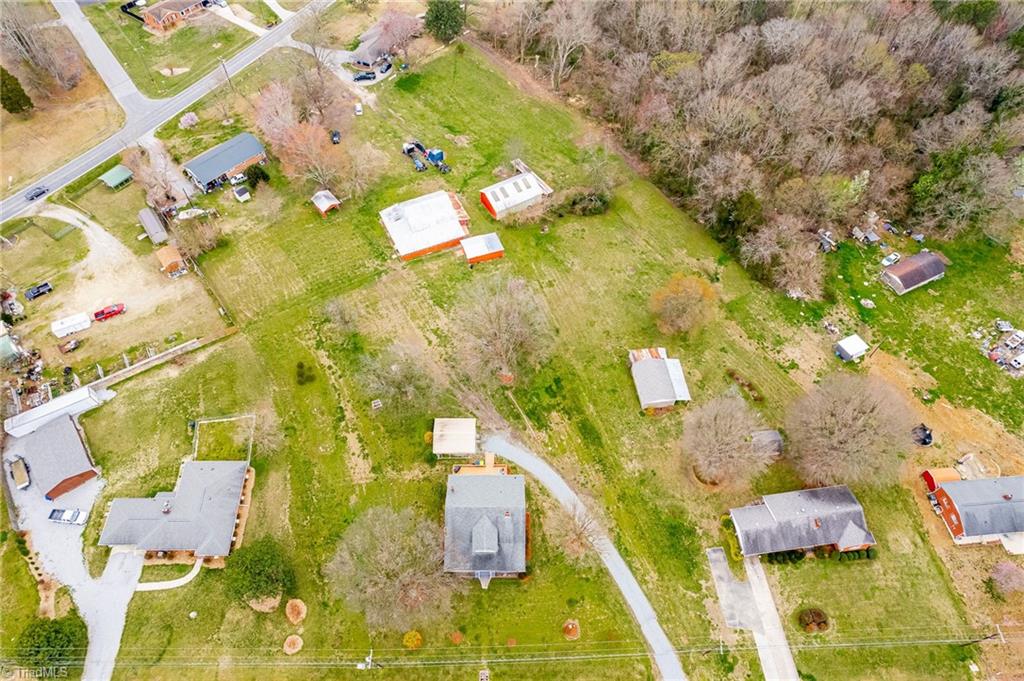1528 East Fairfield Road High Point, NC 27263 - Photo 45 of 50 Gallery Image 45