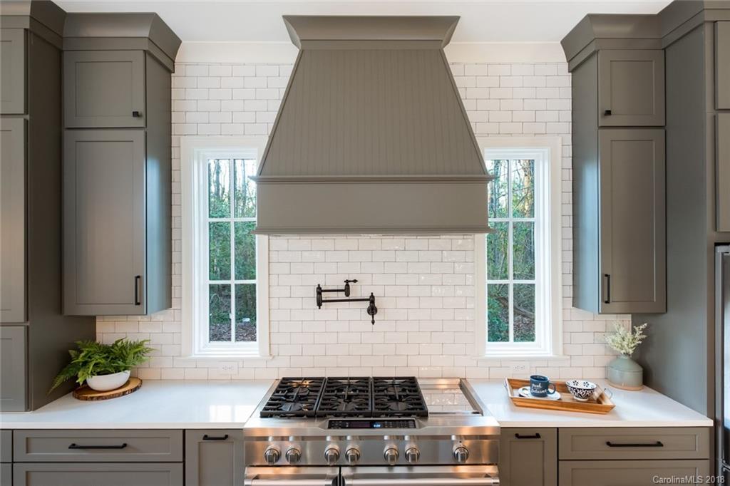 4200 Water Oak Road Charlotte, NC 28211 - Photo 20 of 36