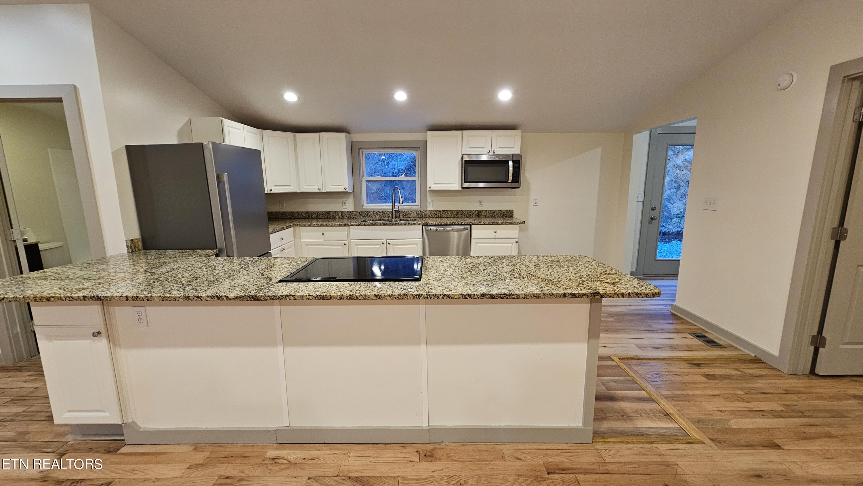 656 South Rogers Road Seymour, TN 37865 - Photo 5 of 18 20240223_181931