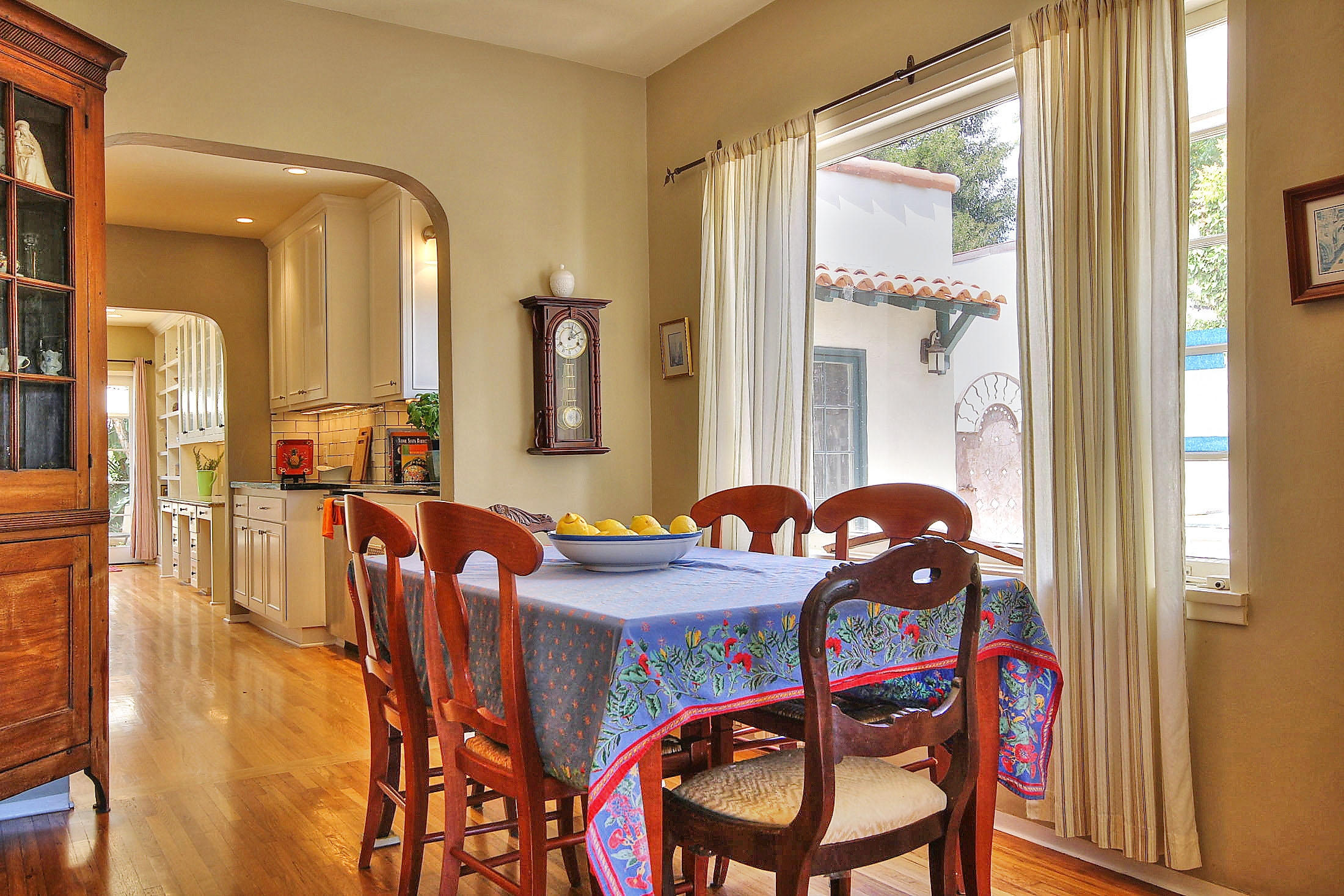 3820 Lincoln Road Santa Barbara, CA 93110 - Photo 11 of 25 Dining Room