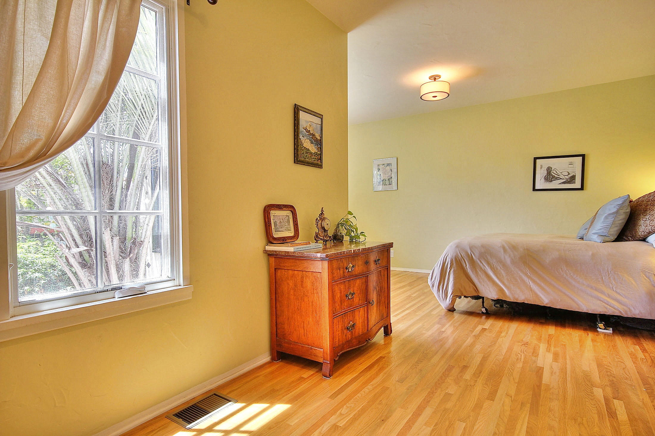3820 Lincoln Road Santa Barbara, CA 93110 - Photo 14 of 25 Master Suite