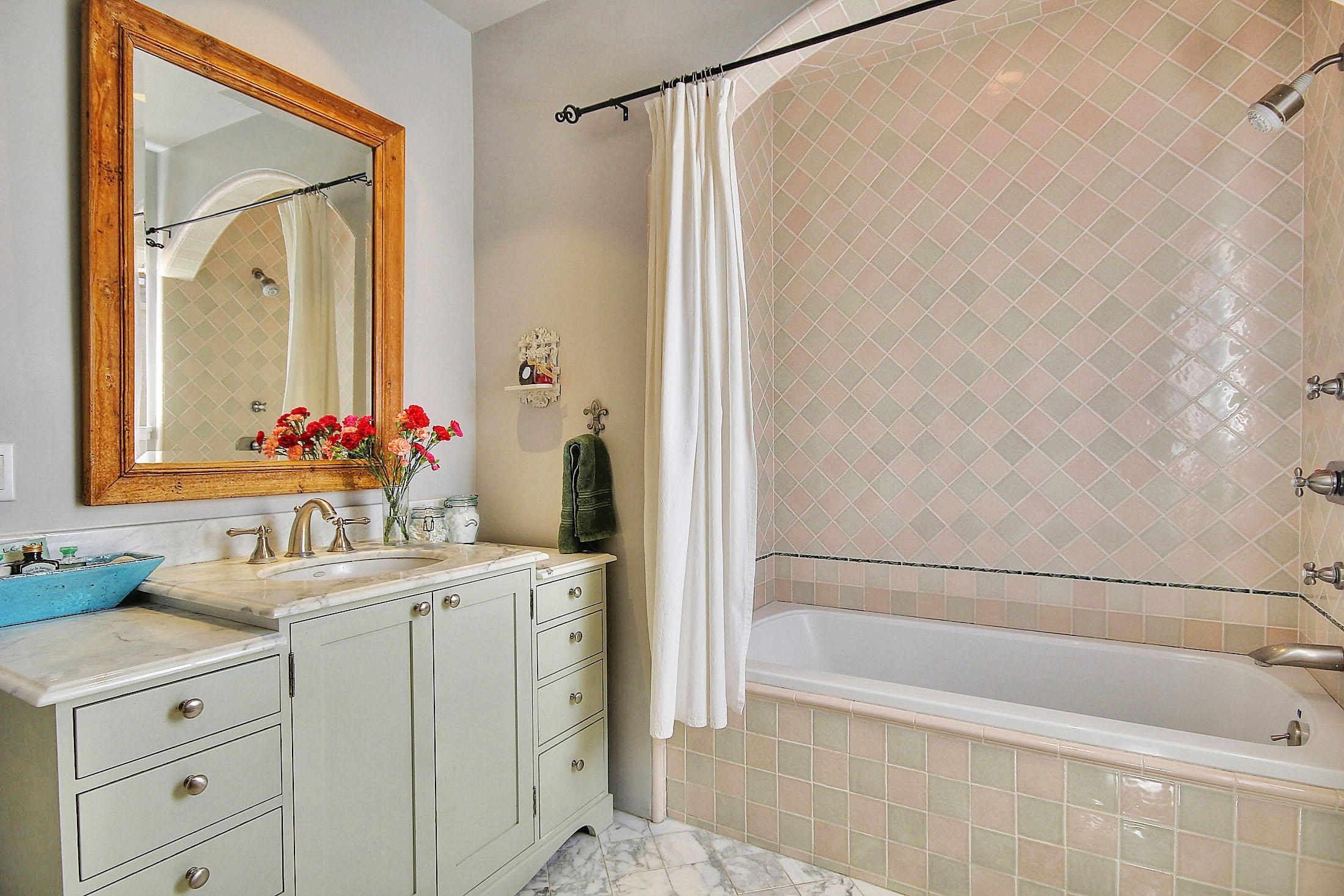 3820 Lincoln Road Santa Barbara, CA 93110 - Photo 15 of 25 Master Bathroom