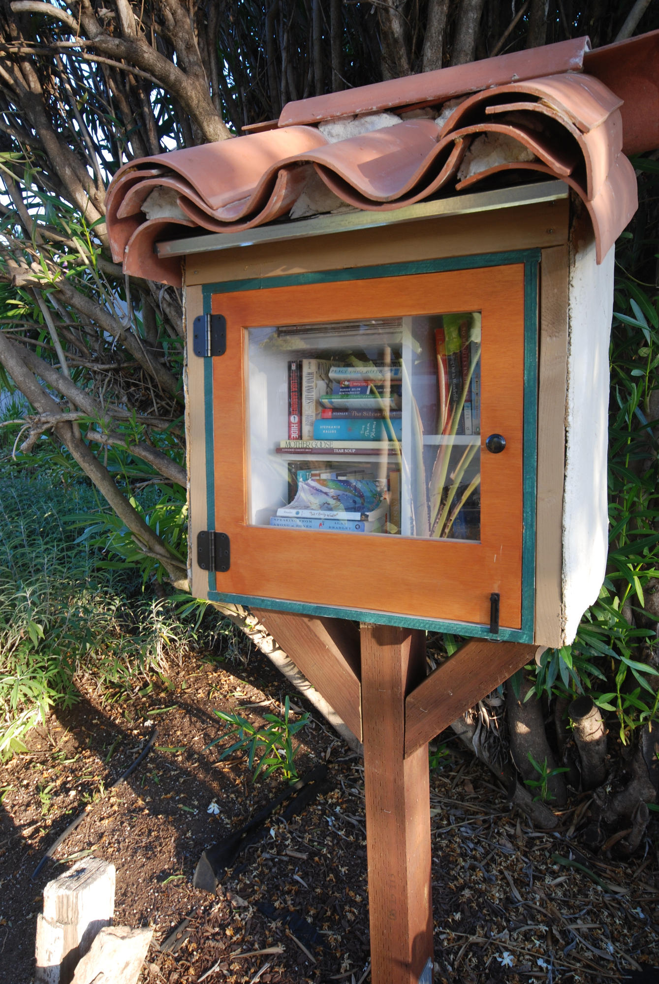 3820 Lincoln Road Santa Barbara, CA 93110 - Photo 25 of 25 Neighborhood lending library across the