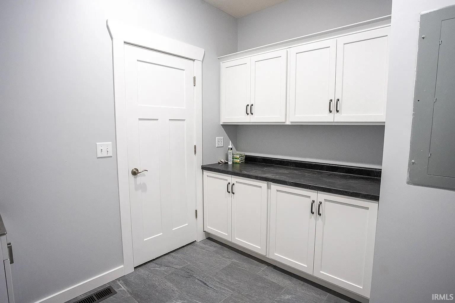4 East Cedar Rdg Lane Bloomfield, IN 47424 - Photo 3 of 23