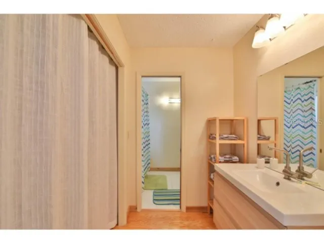 $7,500 | 460 Beach Road, Unit A1, Sarasota, FL 34242