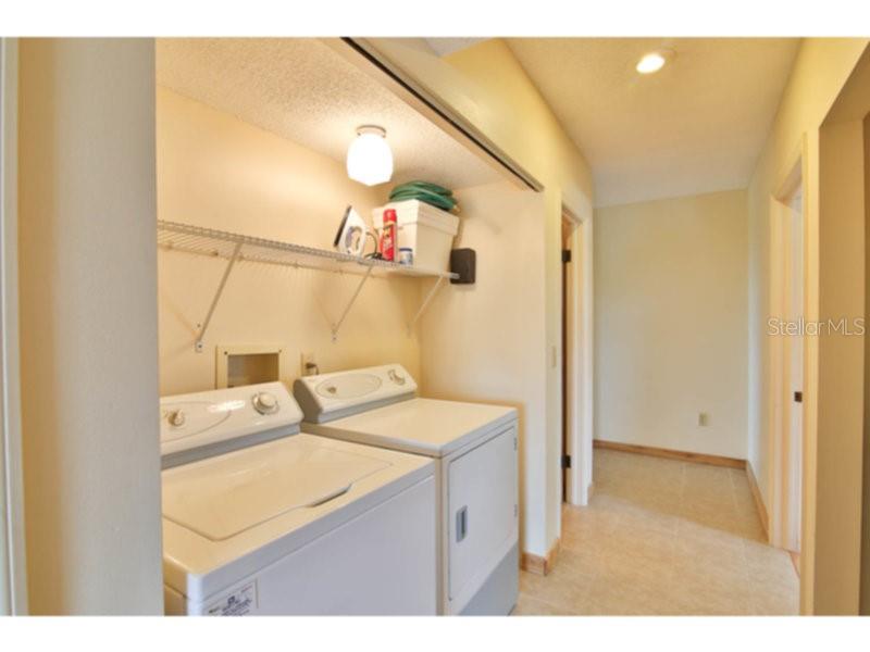 460 Beach Road, Unit A1 Sarasota, FL 34242 - Photo 14 of 15