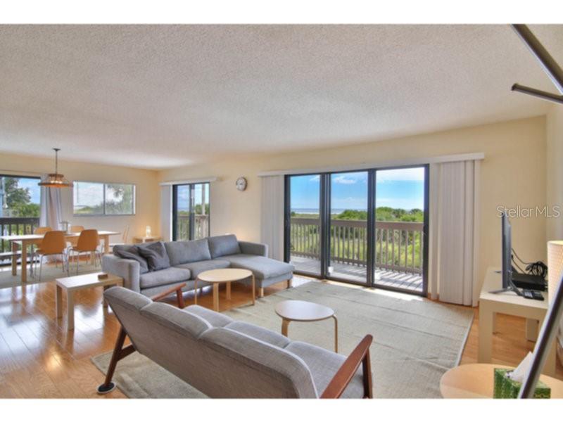 460 Beach Road, Unit A1 Sarasota, FL 34242 - Photo 4 of 15