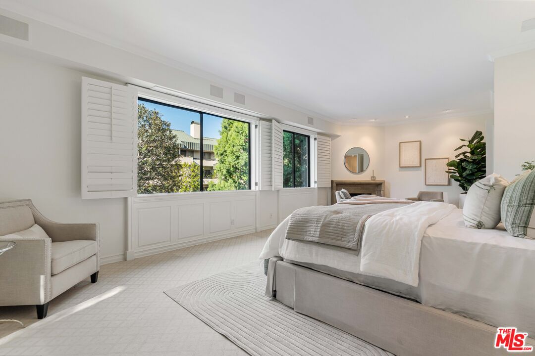 2327 Century Hill Los Angeles, CA 90067 - Photo 31 of 43