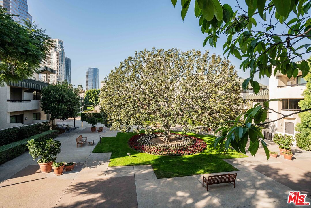 2327 Century Hill Los Angeles, CA 90067 - Photo 35 of 43