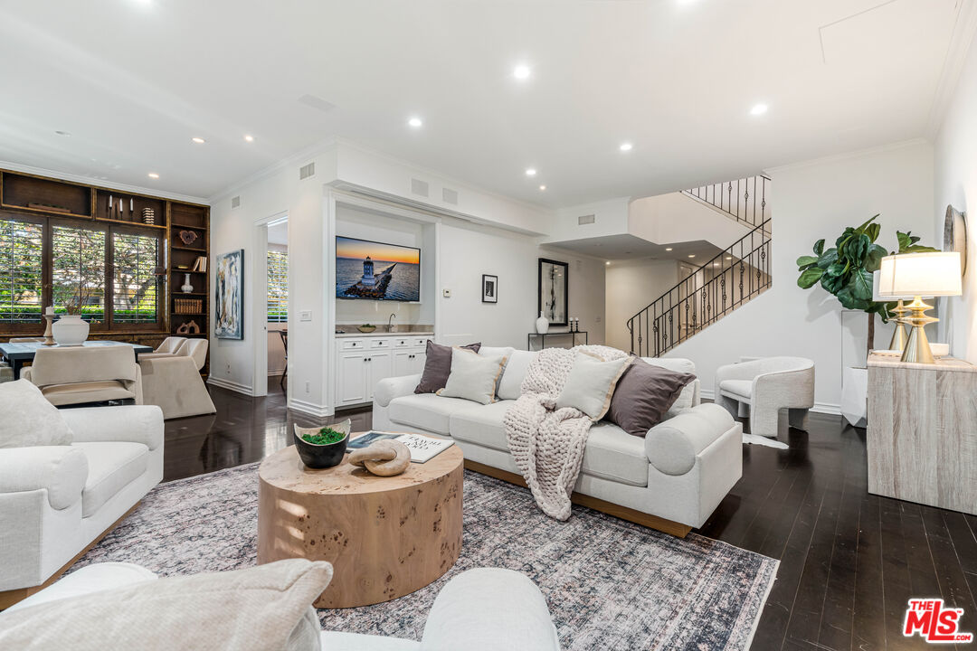 2327 Century Hill Los Angeles, CA 90067 - Photo 6 of 43