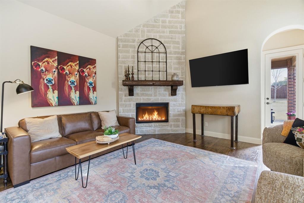 3202 Peakview Drive Corinth, TX 76210 - Photo 3 of 32