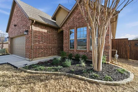$415,000 | 3202 Peakview Drive, Corinth, TX 76210