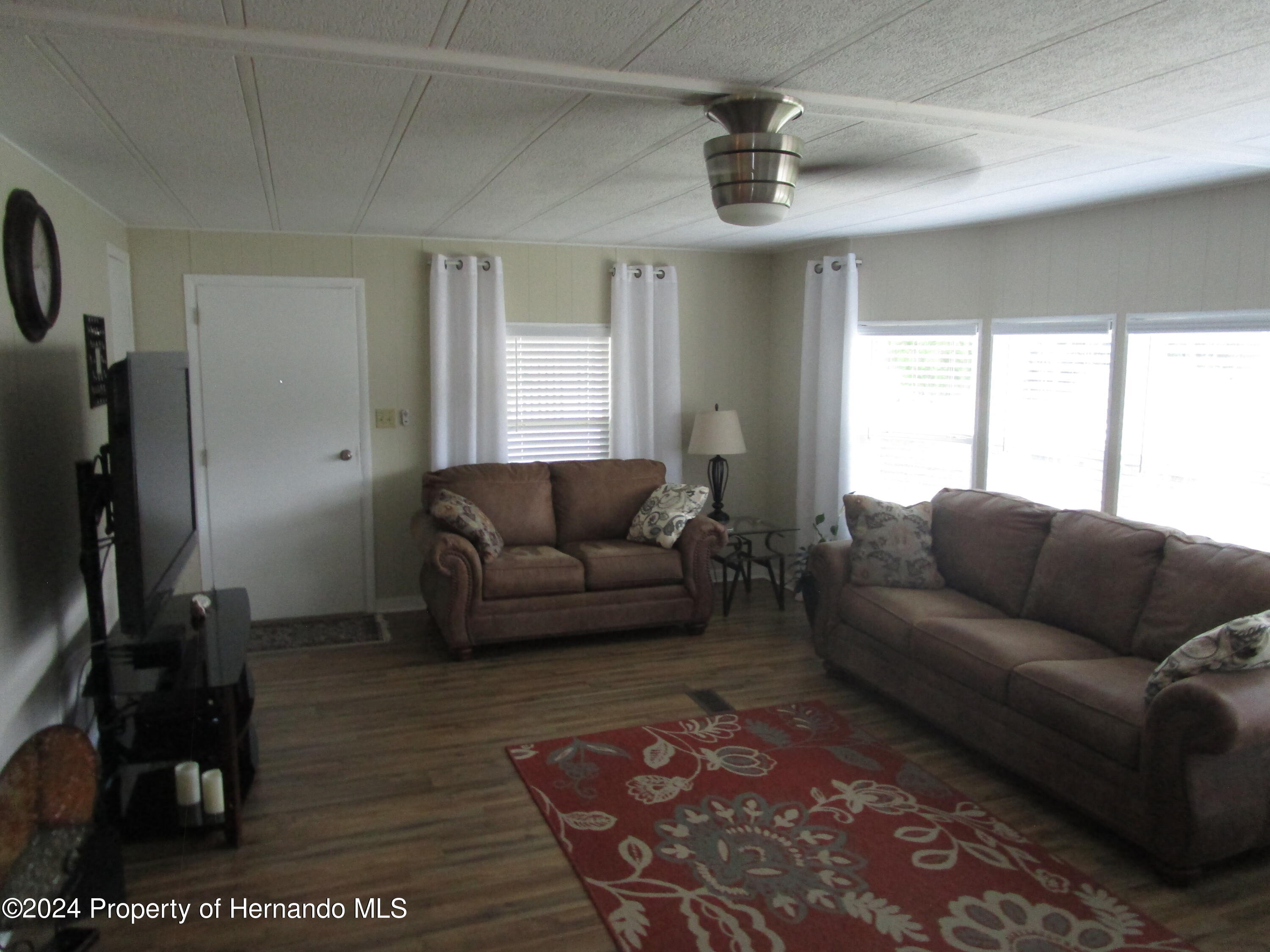 14873 Rialto Brooksville, FL 34613 - Photo 3 of 24 IMG_4810