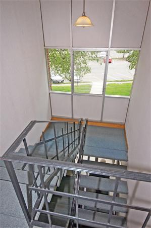55 Jacqueline Road, Unit 9 Waltham, MA 02452 - Photo 11 of 13 Gallery Image 11