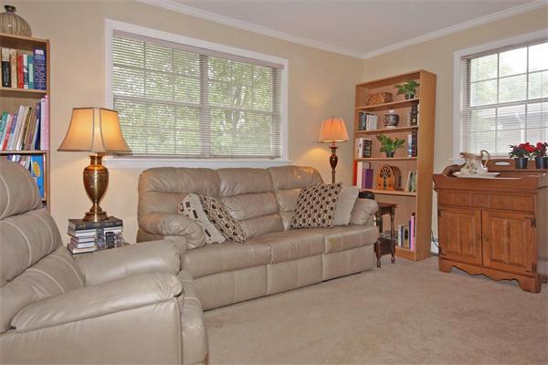 55 Jacqueline Road, Unit 9 Waltham, MA 02452 - Photo 7 of 13 Gallery Image 7