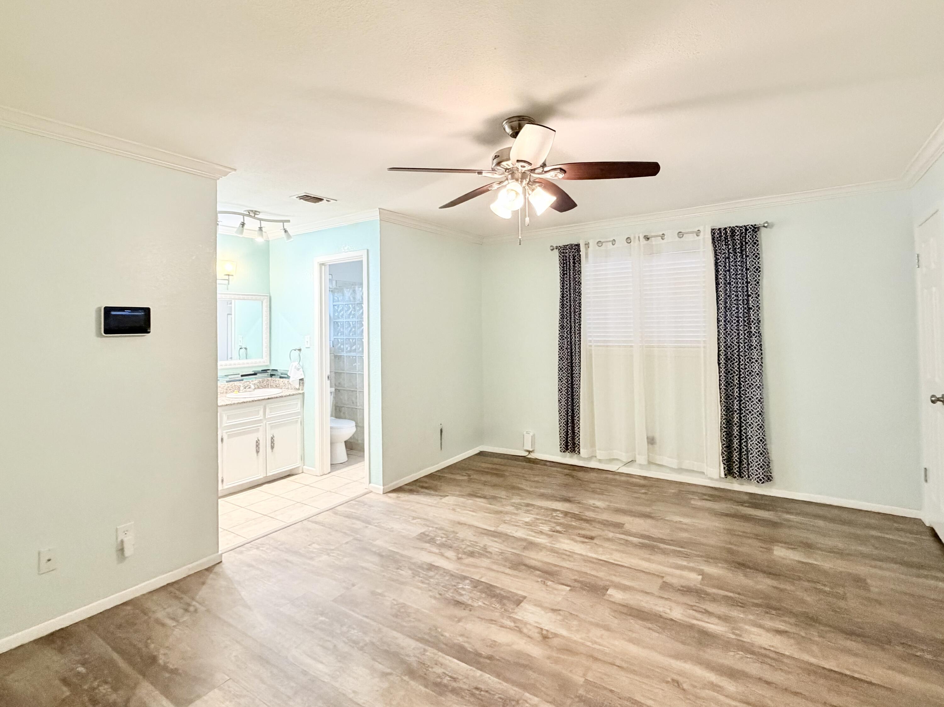 2005 Tech Drive Levelland, TX 79336 - Photo 14 of 29 IMG_1921