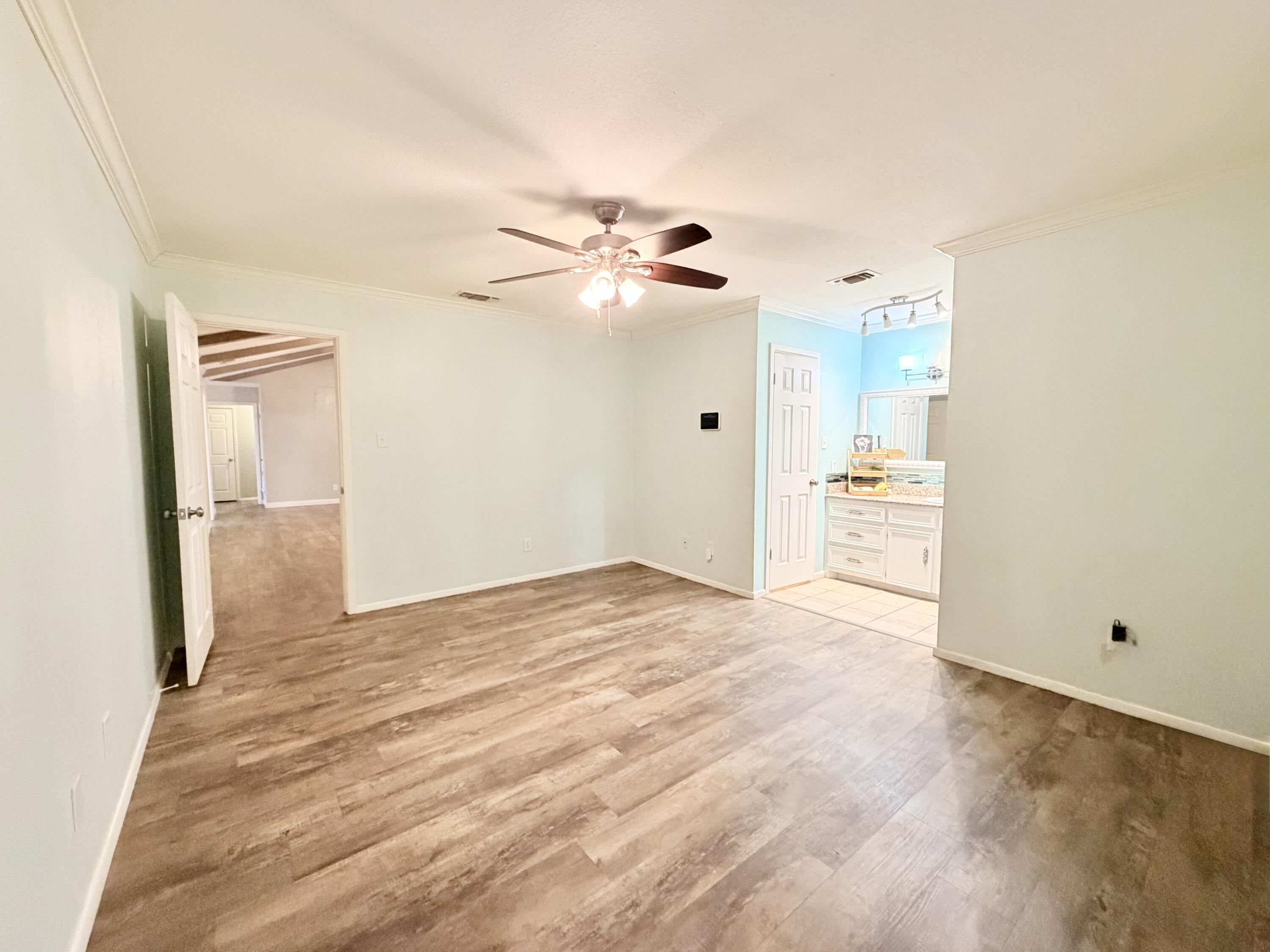 2005 Tech Drive Levelland, TX 79336 - Photo 16 of 29 IMG_1923